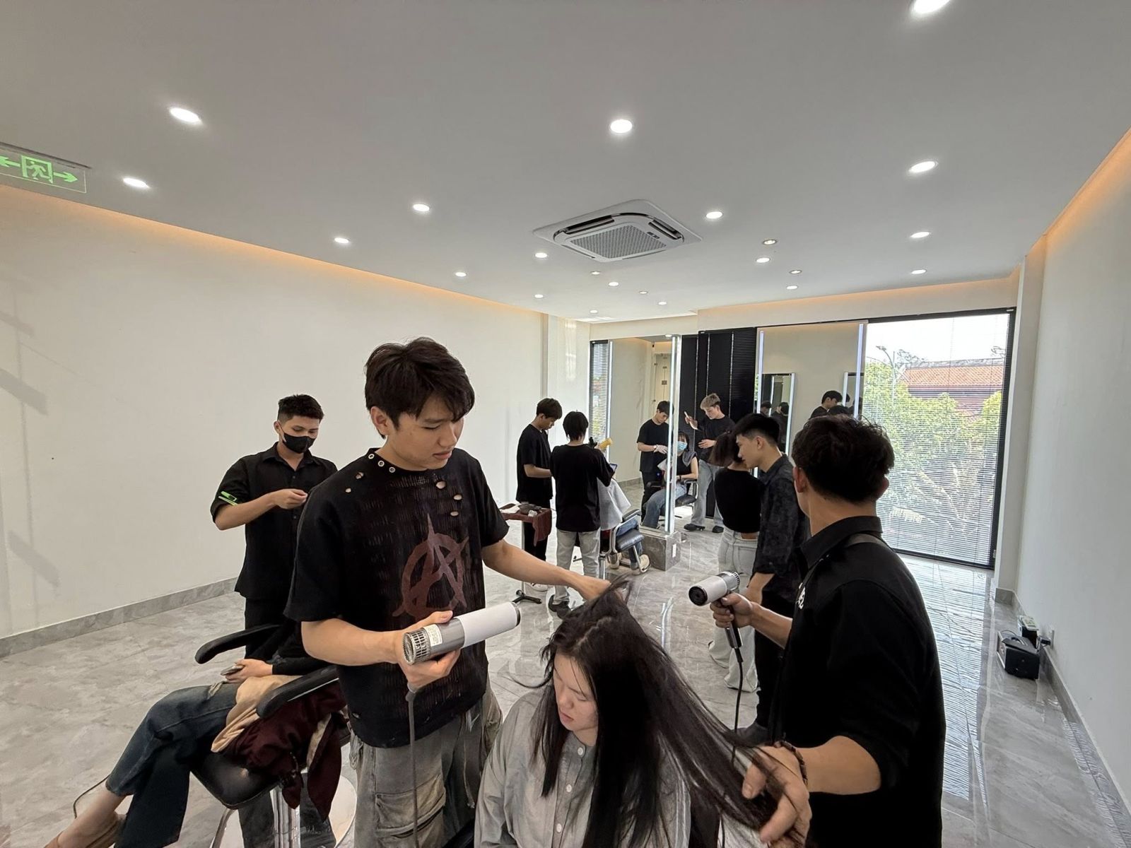 UN Hair Studio